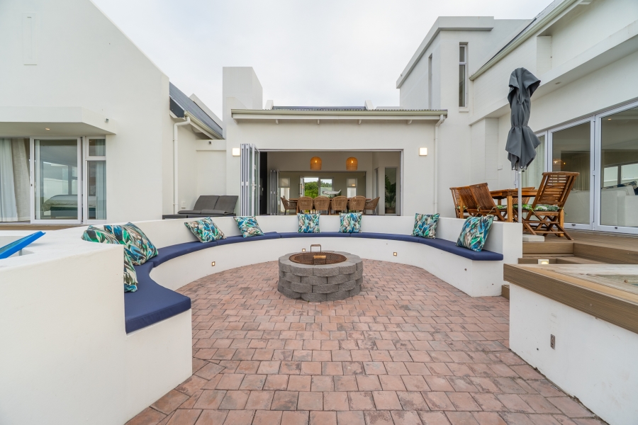 5 Bedroom Property for Sale in St Francis Links Eastern Cape